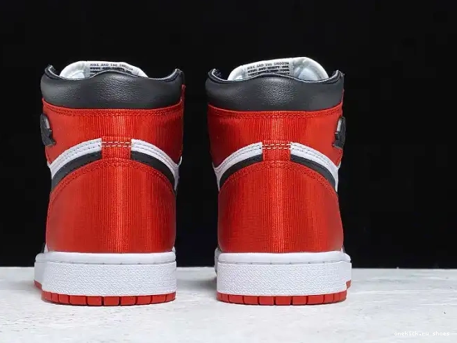 Cheap CD0461-016 Jordan Black Toe Satin 1 Retro High Air 0429